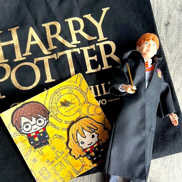 Harry Potter lightning bolt hat pin patches, tote, Ron Weasley Harry Potter doll - Picture 4 of 12